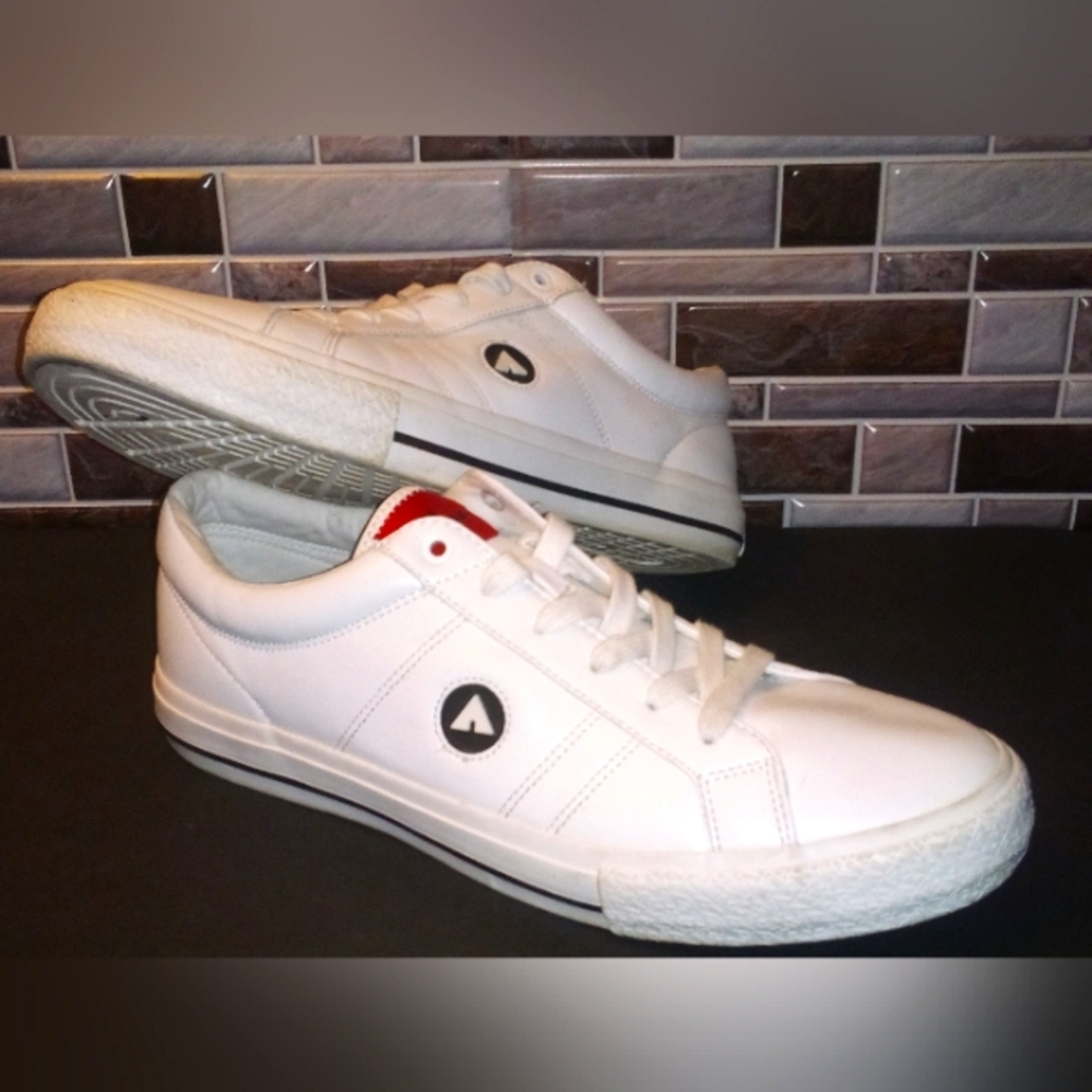 Air Walk Mawarning 2 sneakers men's 11.5 classic white low skateboard shoes
